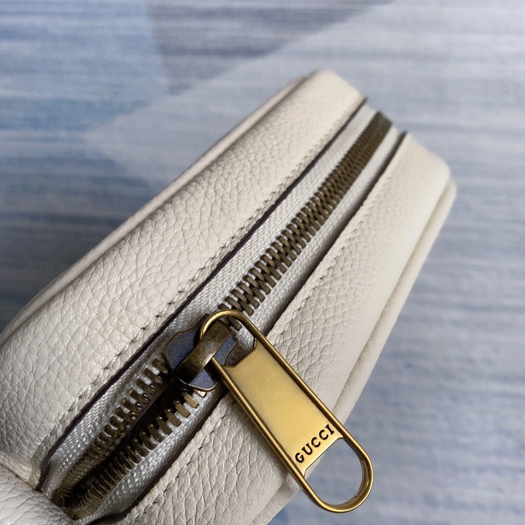 MOMO-574803 cowhide item : B-B00M0820