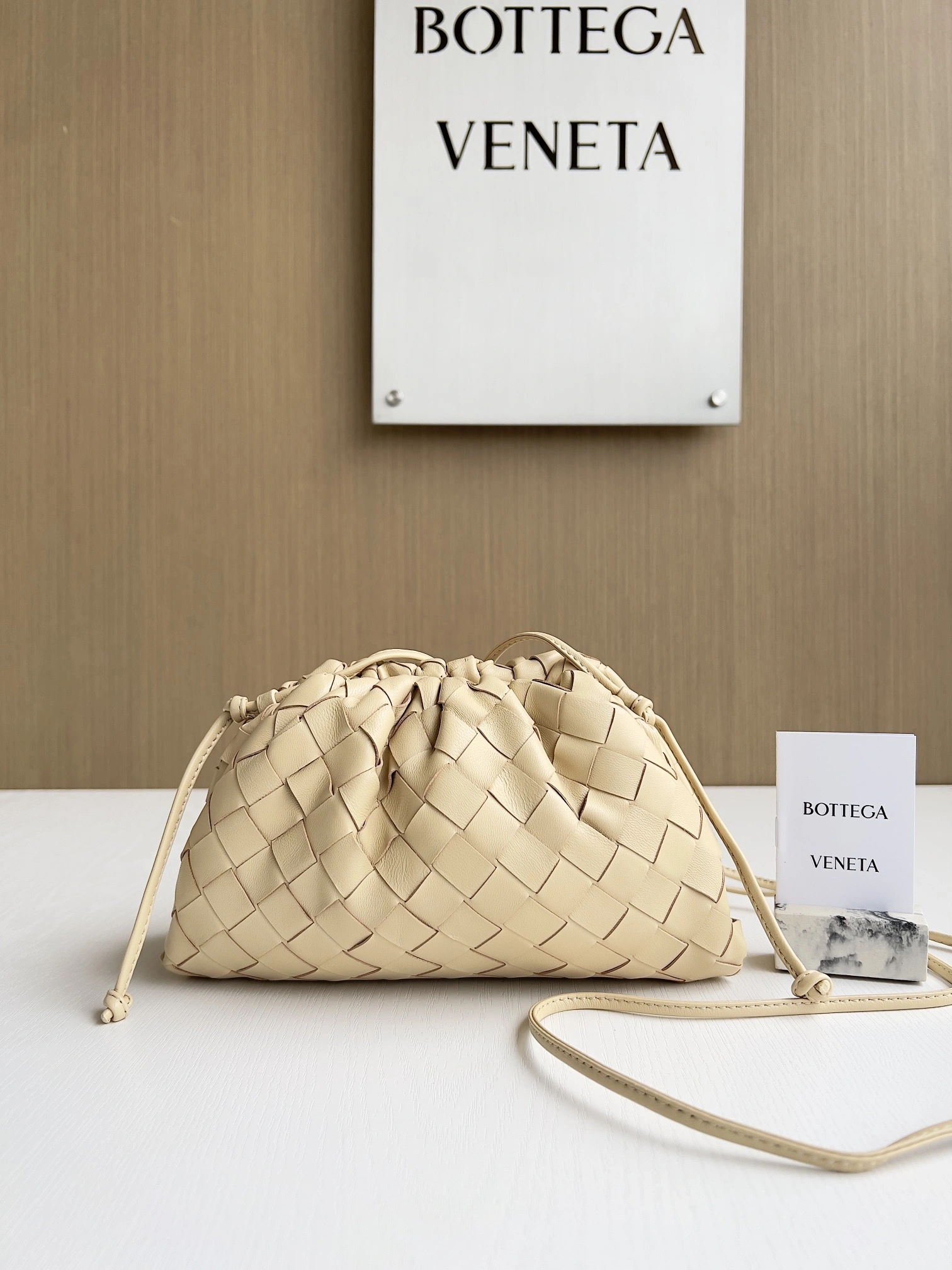 MOMO-585852VCPP19776 585852-VCPP1-9776 item：C-B063G2034R