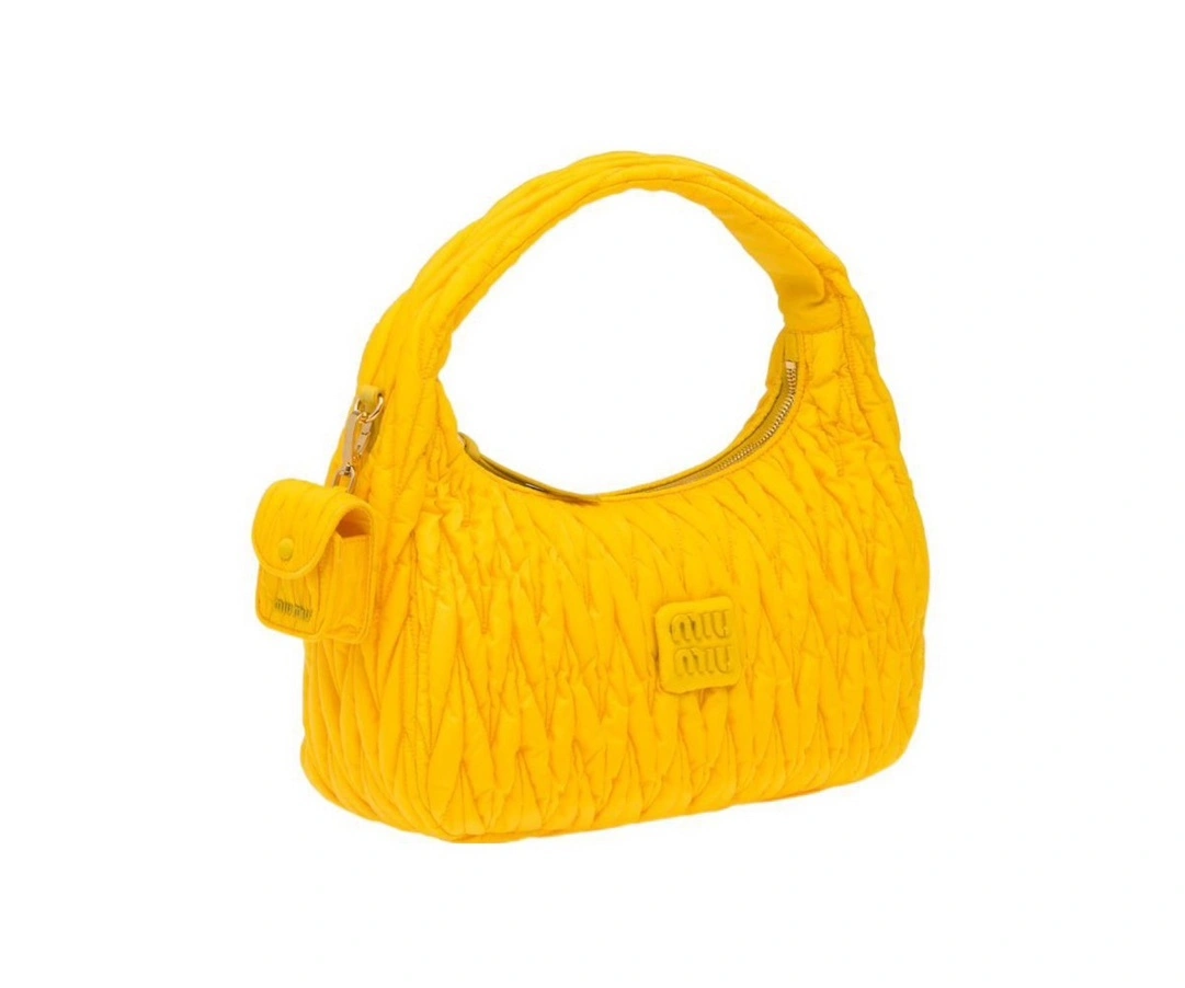 MOMO— 5BC108-2F5A-F0010-V-OOO item:D-B063A0499S