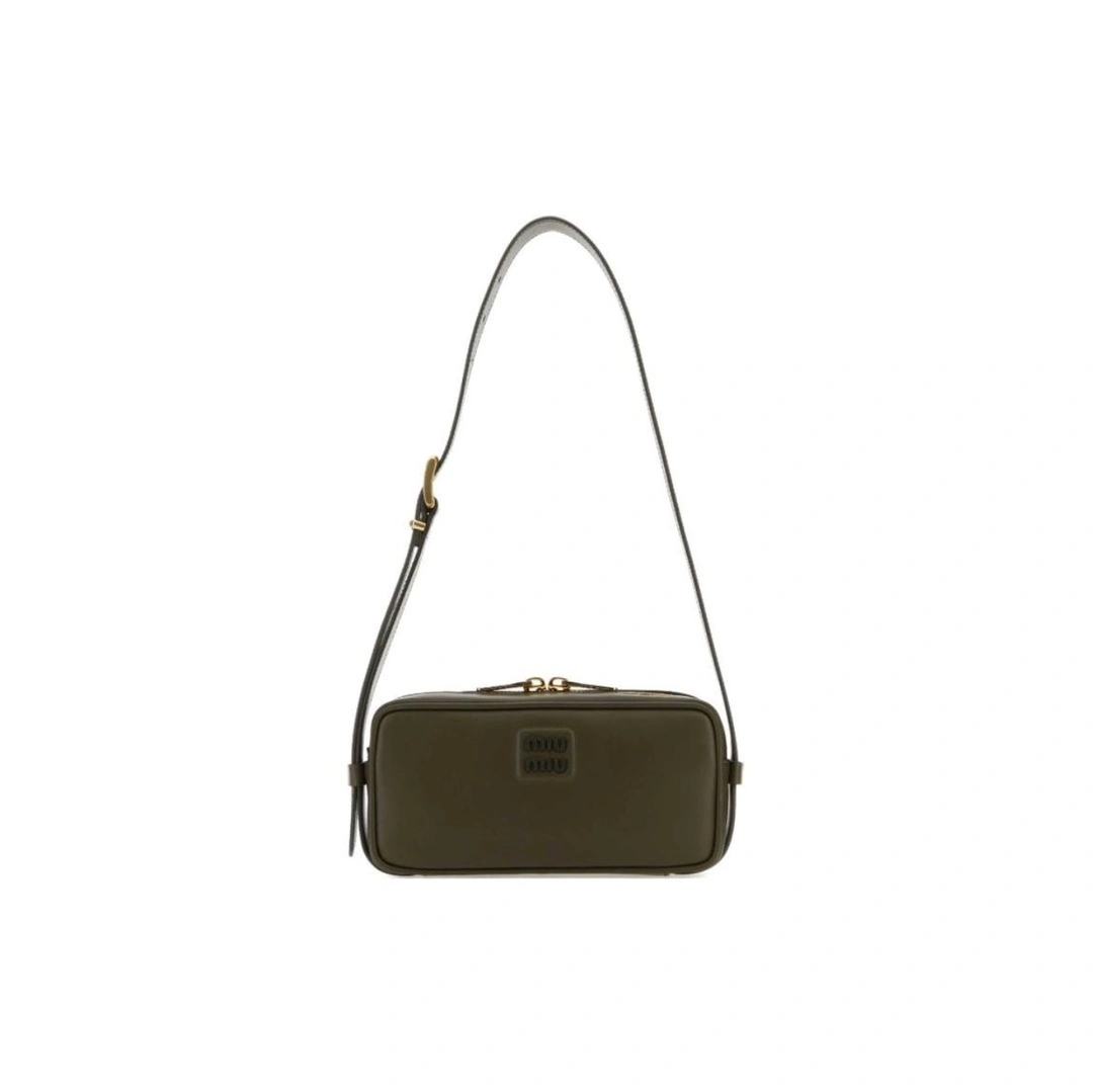 MOMO— 5BC158-2DDJ-F0161-V-OOO item:D-B063A1684