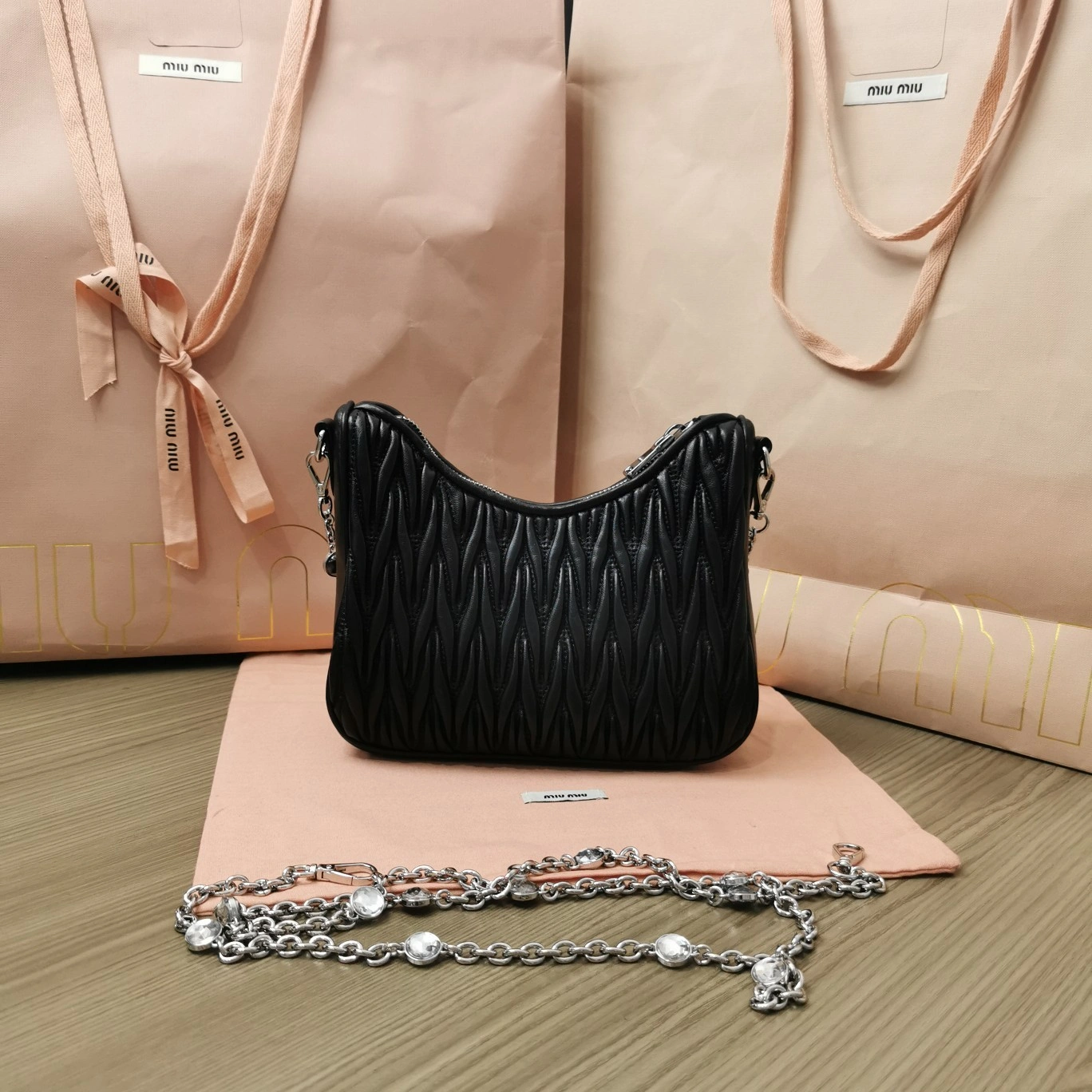 MOMO— 5BH211-2CE3-F0002-V-OWO item:D-B063A0505S