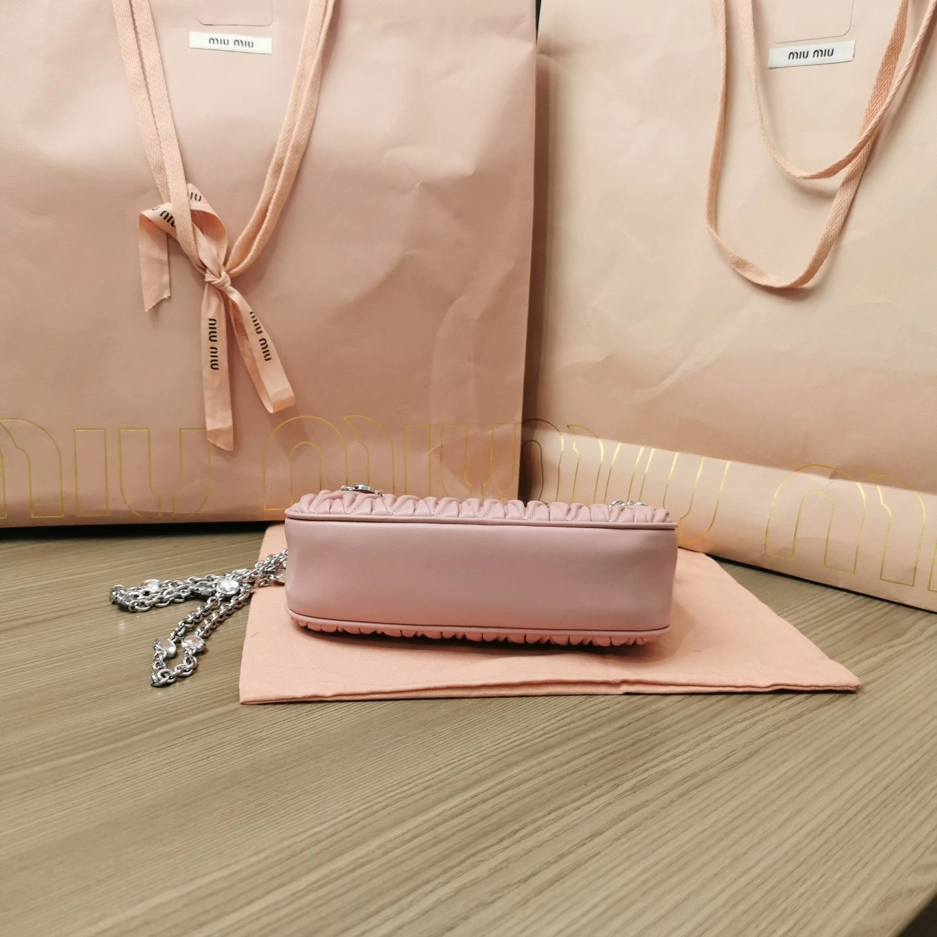 MOMO— 5BH211-2CE3-F0E18-V-OWO item:D-B063A0504S