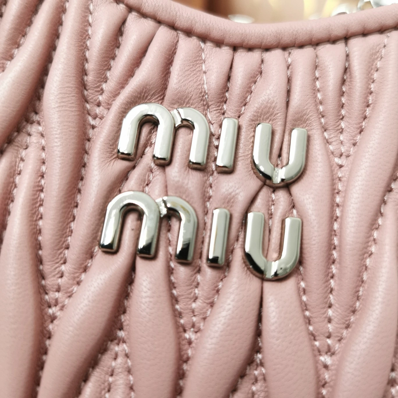 MOMO— 5BH211-2CE3-F0E18-V-OWO item:D-B063A0504S