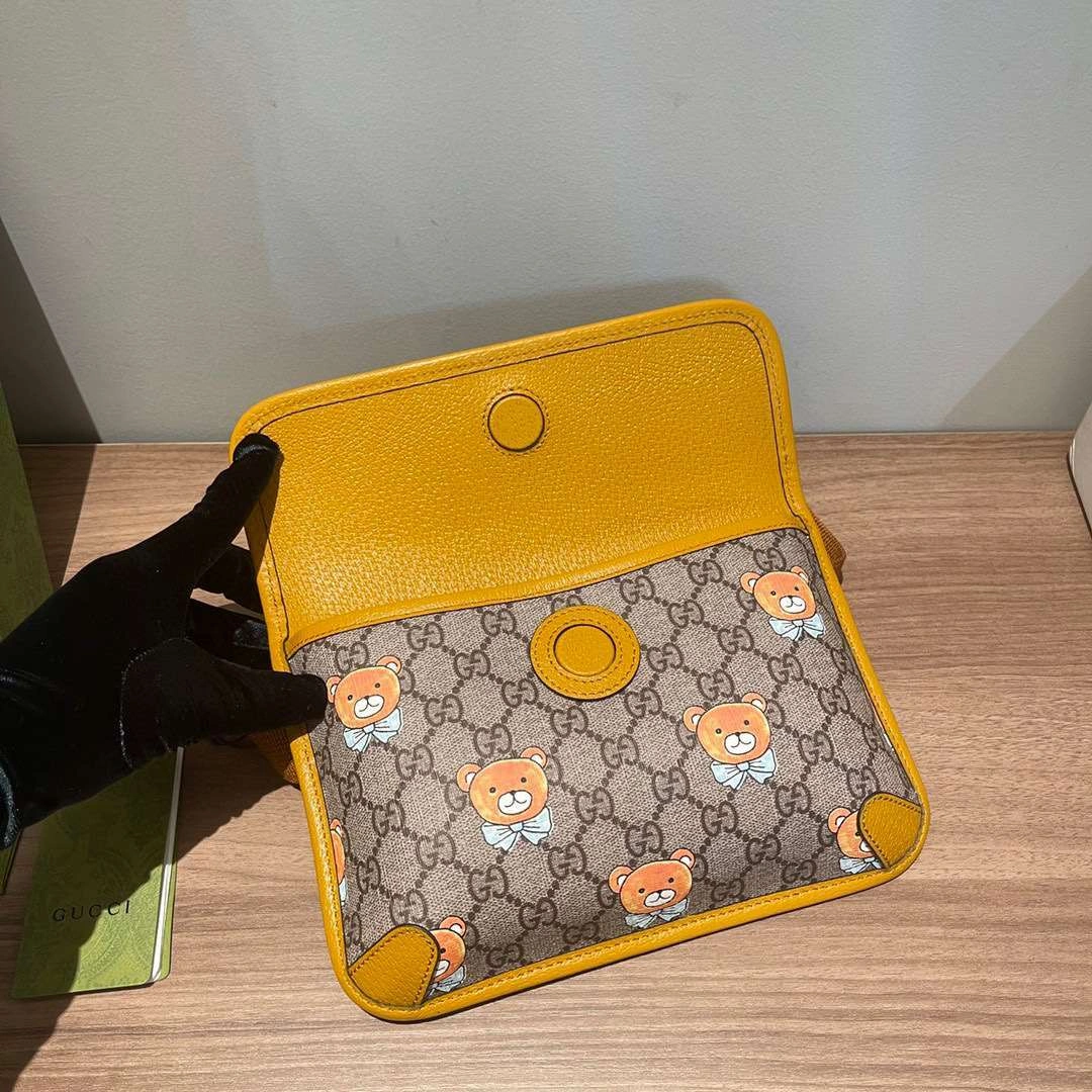*MOMO— 647817 item:242B23E2639
