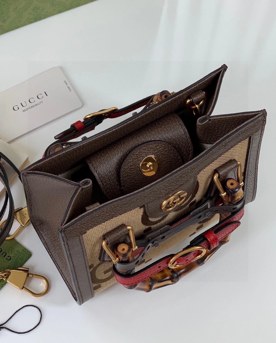 MOMO-655661-UKMFT-2672 Diana item : B-B063D1102