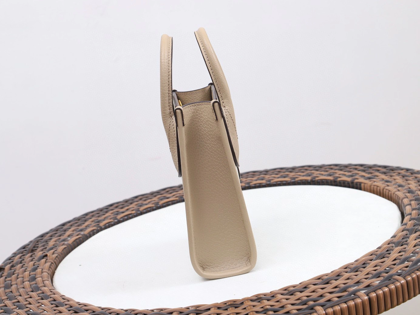 MOMO-671623-UULBT-9683 Retro Mini Tote item：B-B000E1904C