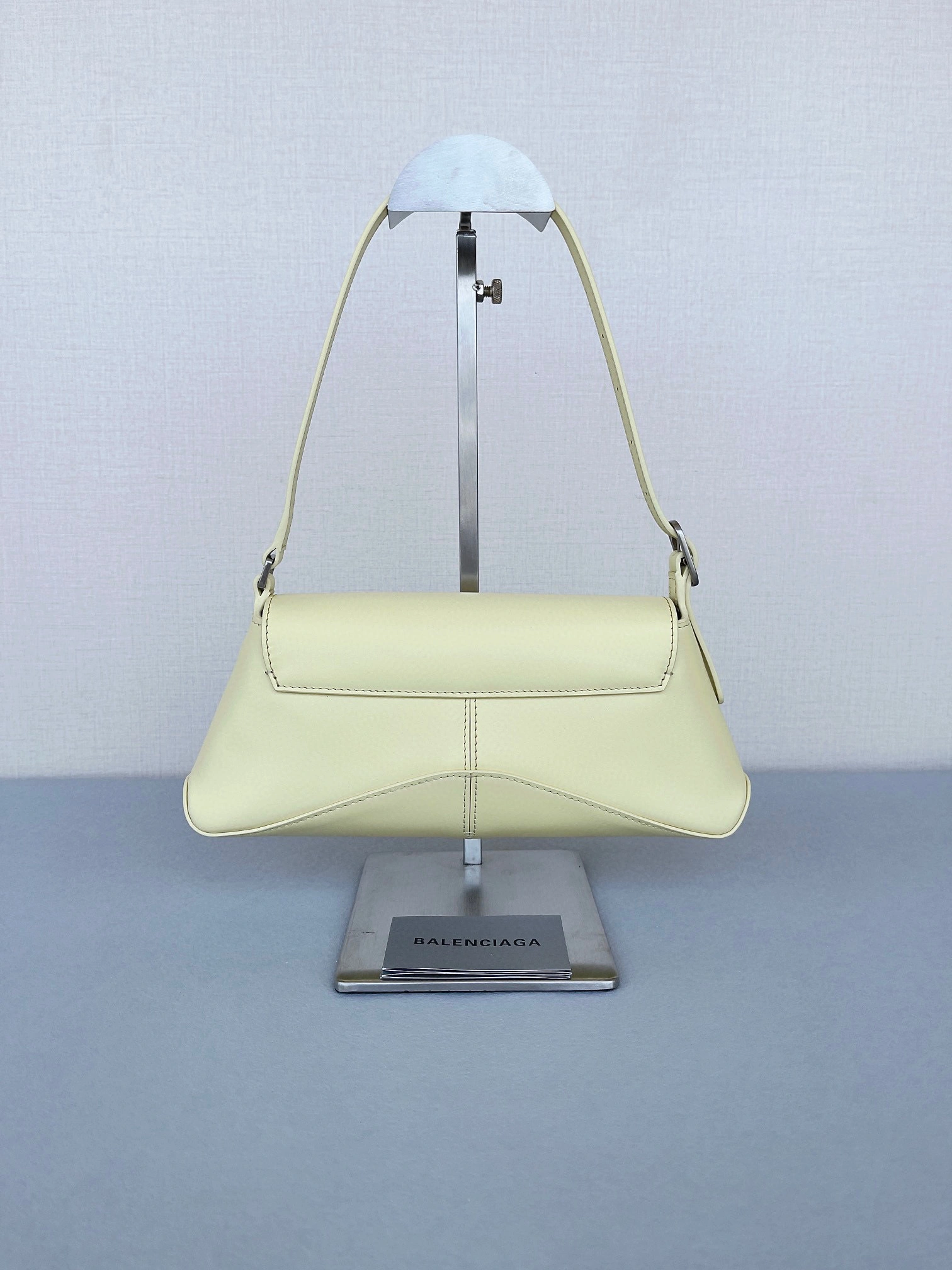 MOMO-695645-2109A-7408 Bag item：B-B063F1917C