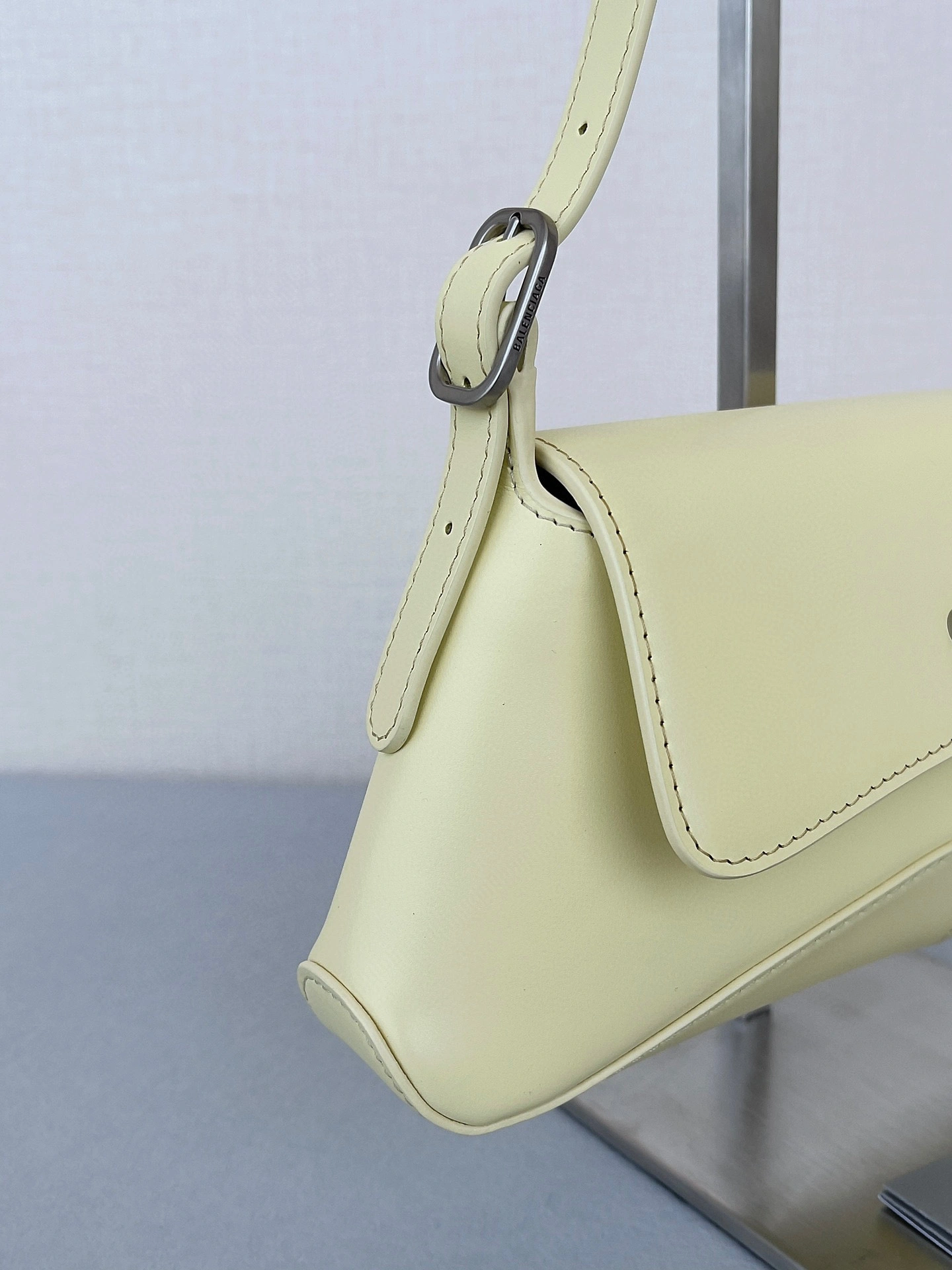 MOMO-695645-2109A-7408 Bag item：B-B063F1917C