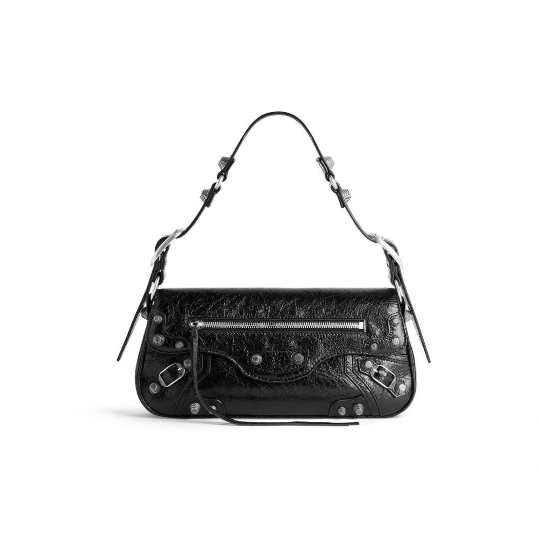 MOMO— 7716401VG9Y1000 item:D-B063A1681