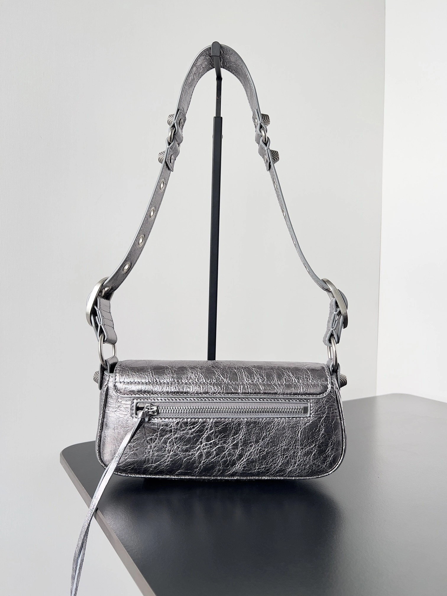 MOMO— 7716700GT3Y8103 item:D-B063A1679