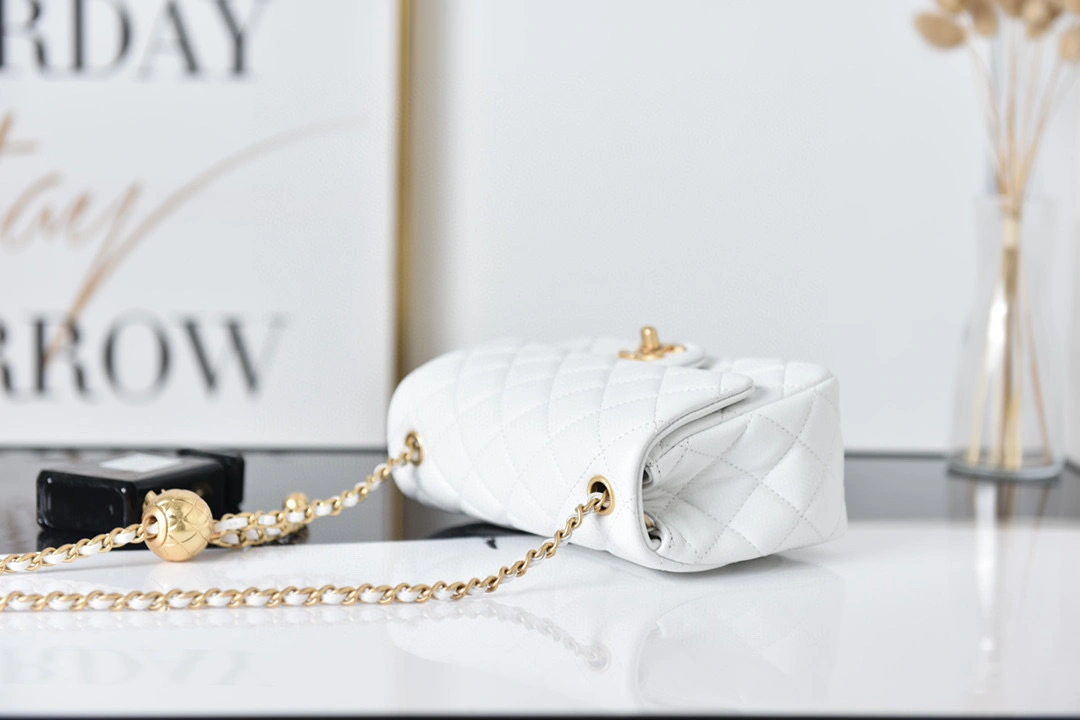 MOMO AS1786-B02916-10601 sheephide item：B-B370F1011C