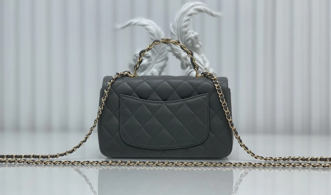 MOMO— AS2431-B14475-NR652 item:D-B063A0519S