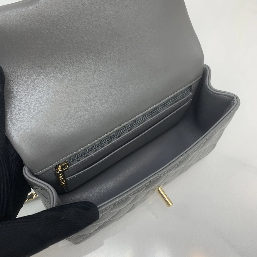 MOMO— AS2431-B14475-NR652 item:D-B063A0519S