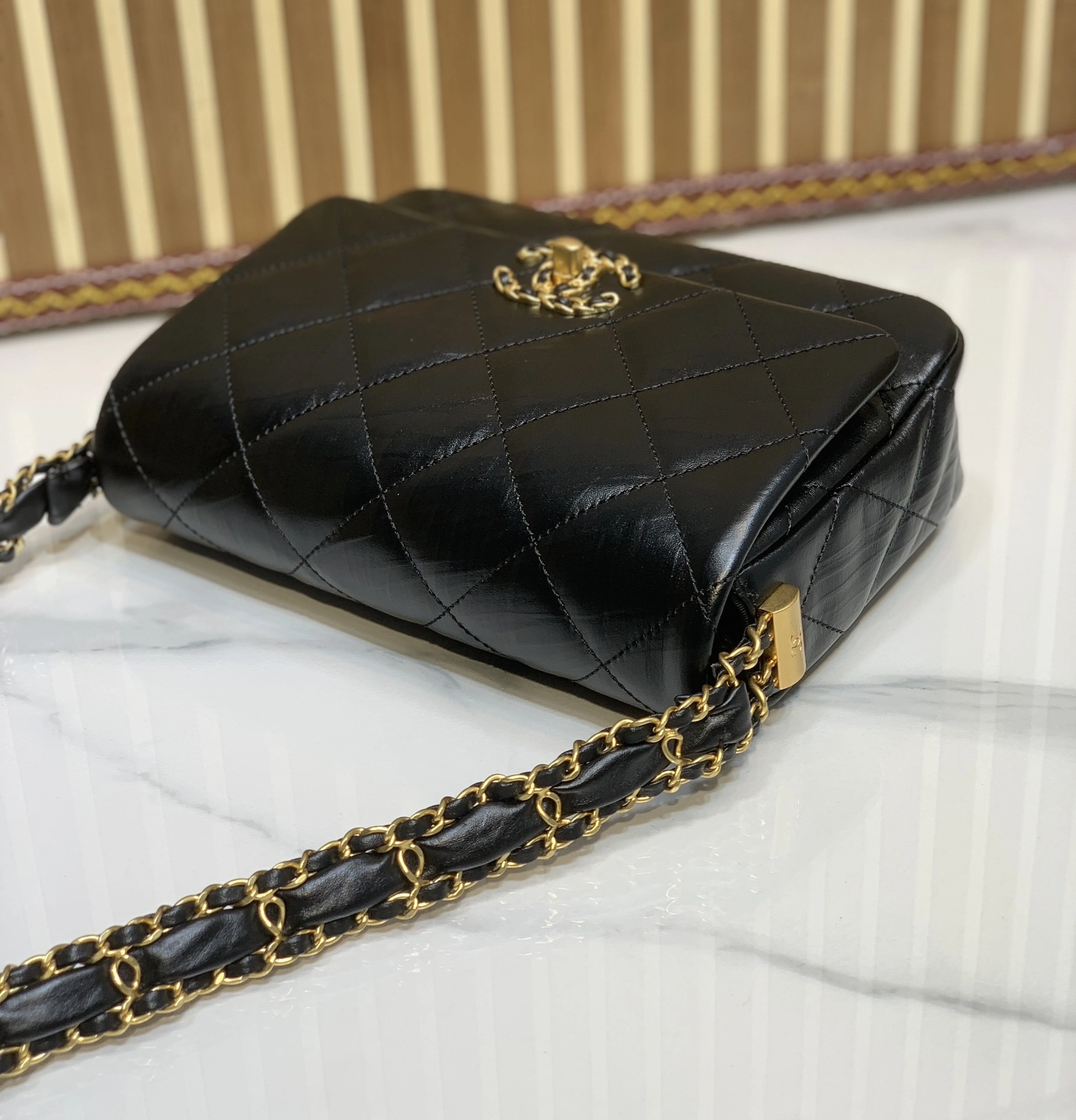 MOMO— AS4423-B14315-94305 item:D-B063A0520S