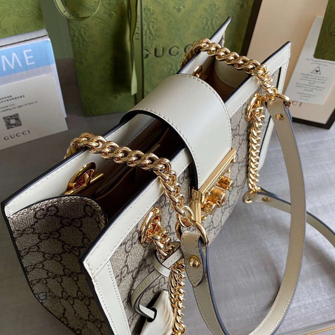 *MOMO— G498156 item：242B40E2551