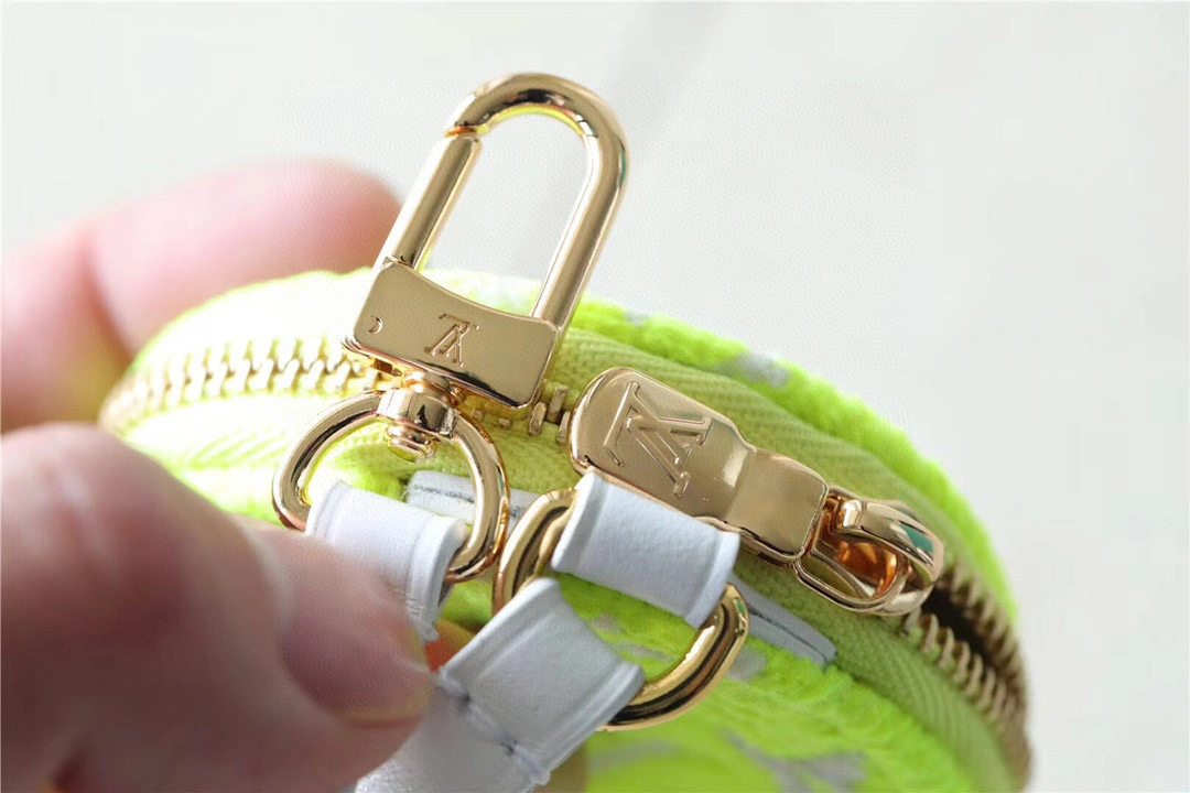 MOMO-M20754 25 item：B-B063E2539C