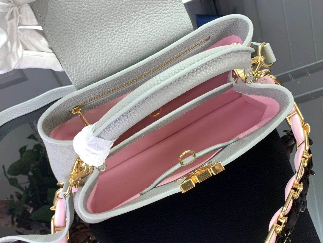 MOMO— M23280 item:D-B174A0525S