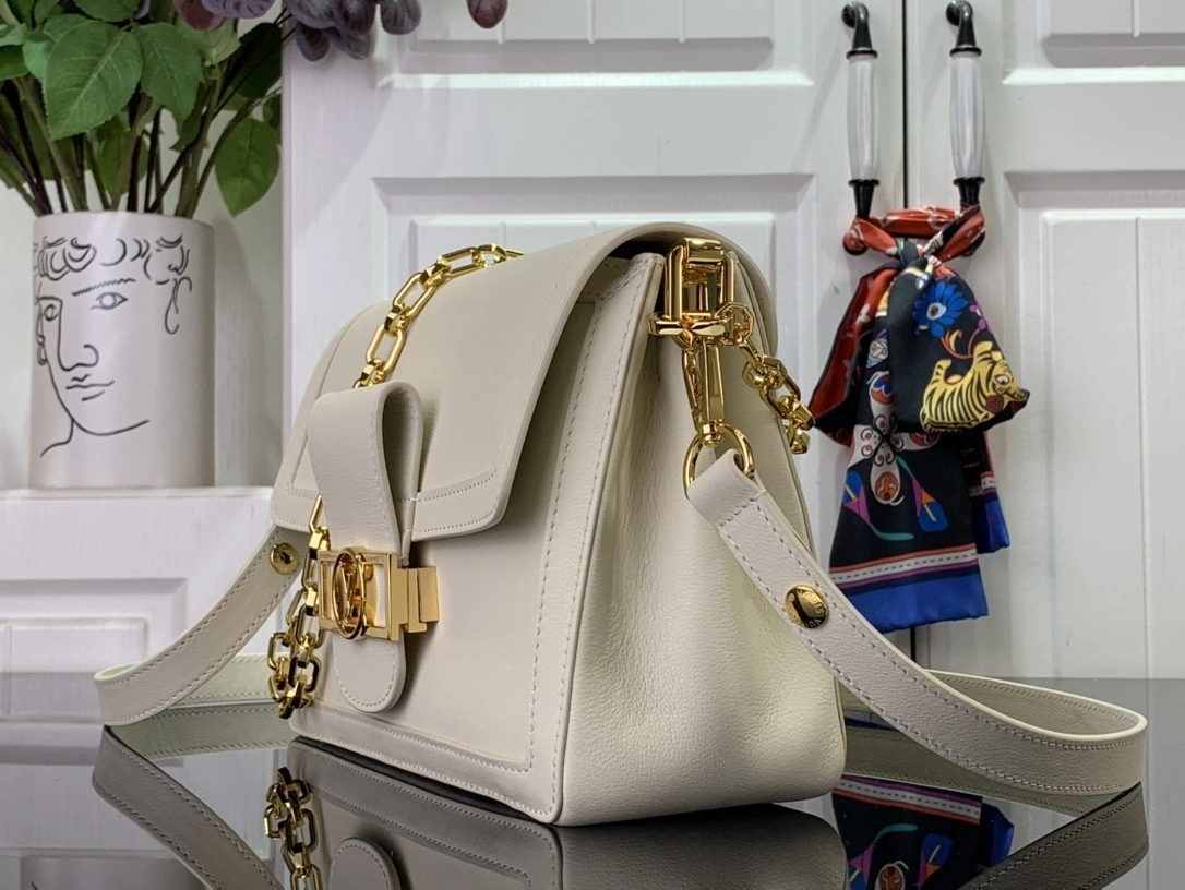 MOMO-M25050 item:D-B174D1544