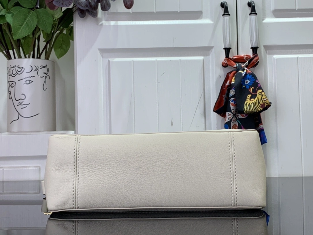MOMO-M25050 item:D-B174D1544
