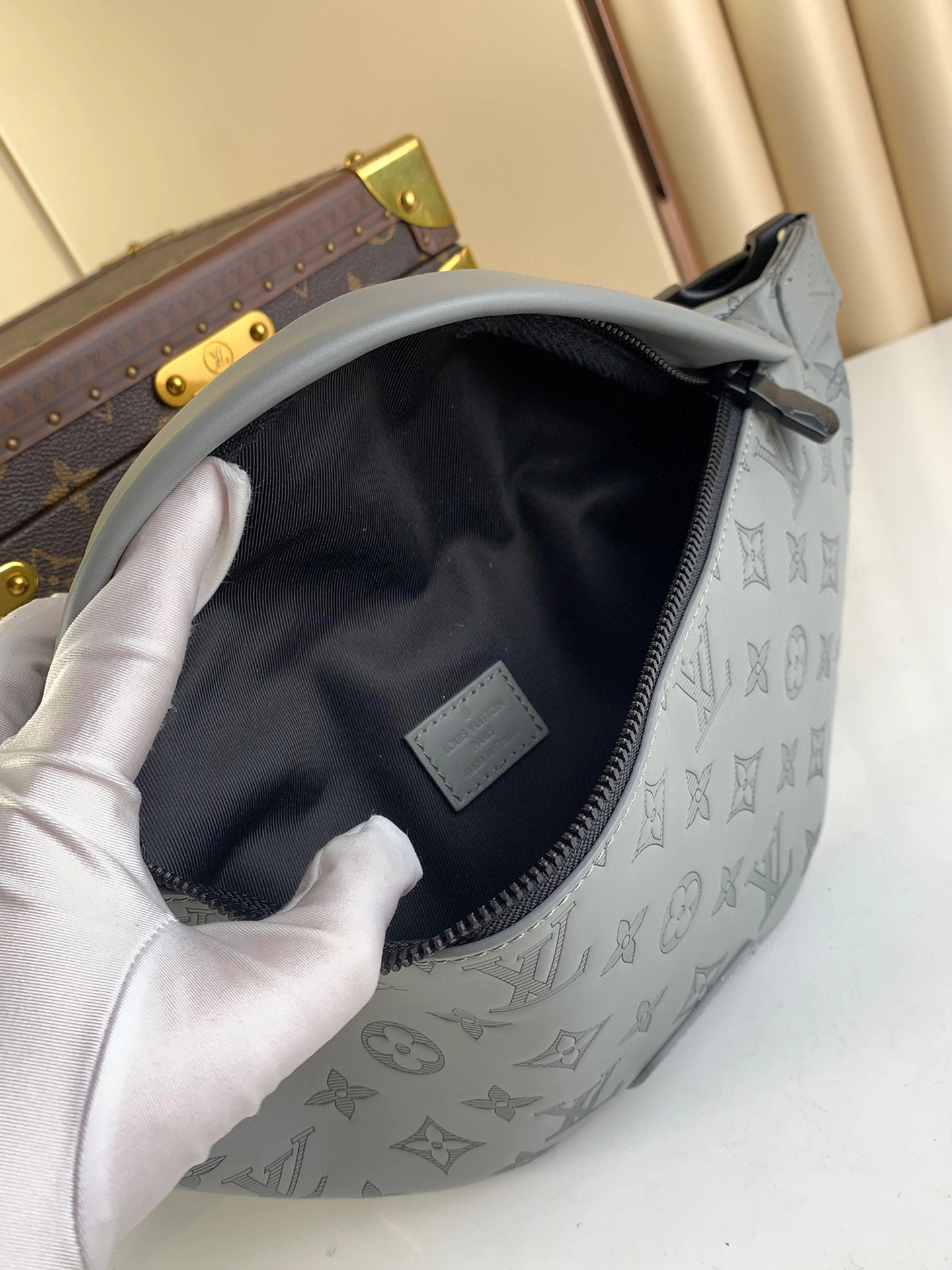 &MOMO-M46108 DISCOVERY item：B-B000E2633C