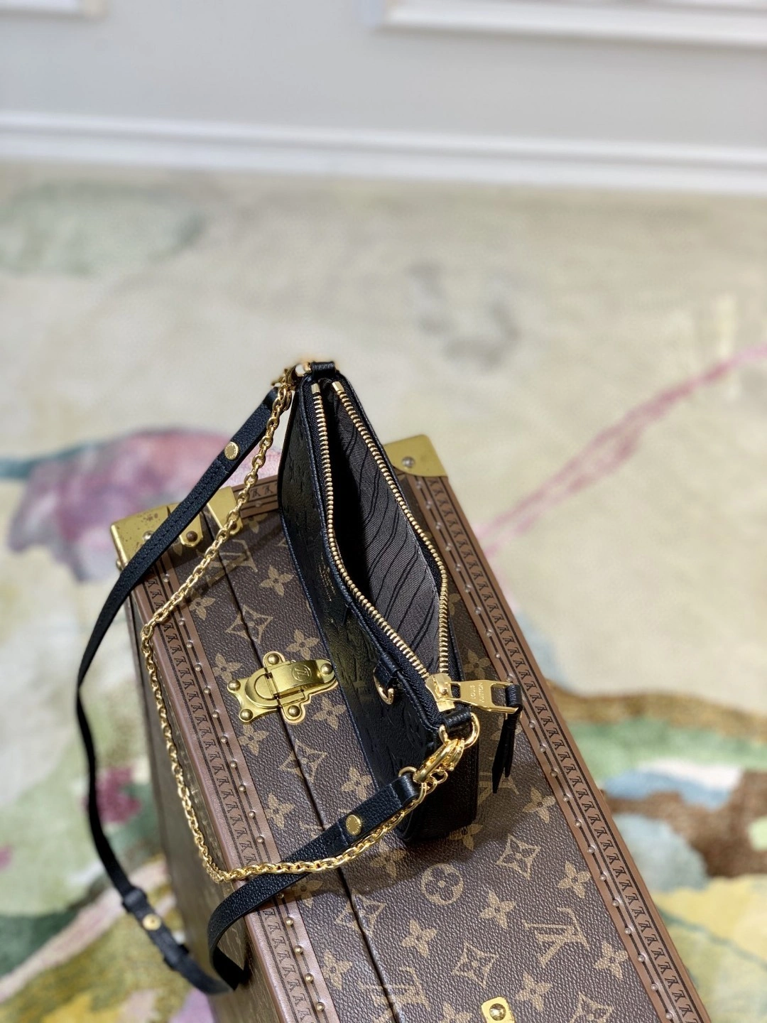 MOMO-M80349 Easy Pouch On Strap item : B-B202D1005