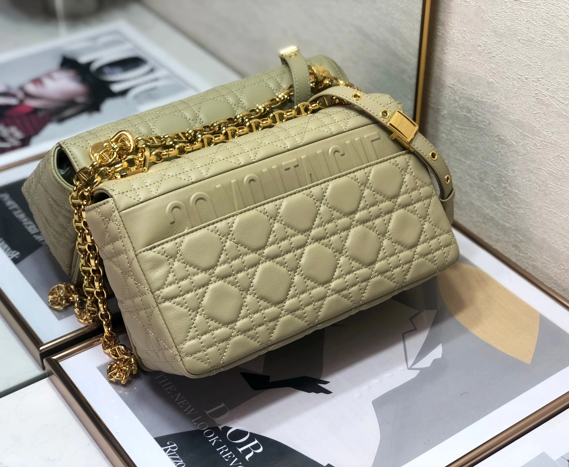 MOMO-M9241UWHC_M39U M9241UWHC-M39U item：C-B063G3118R