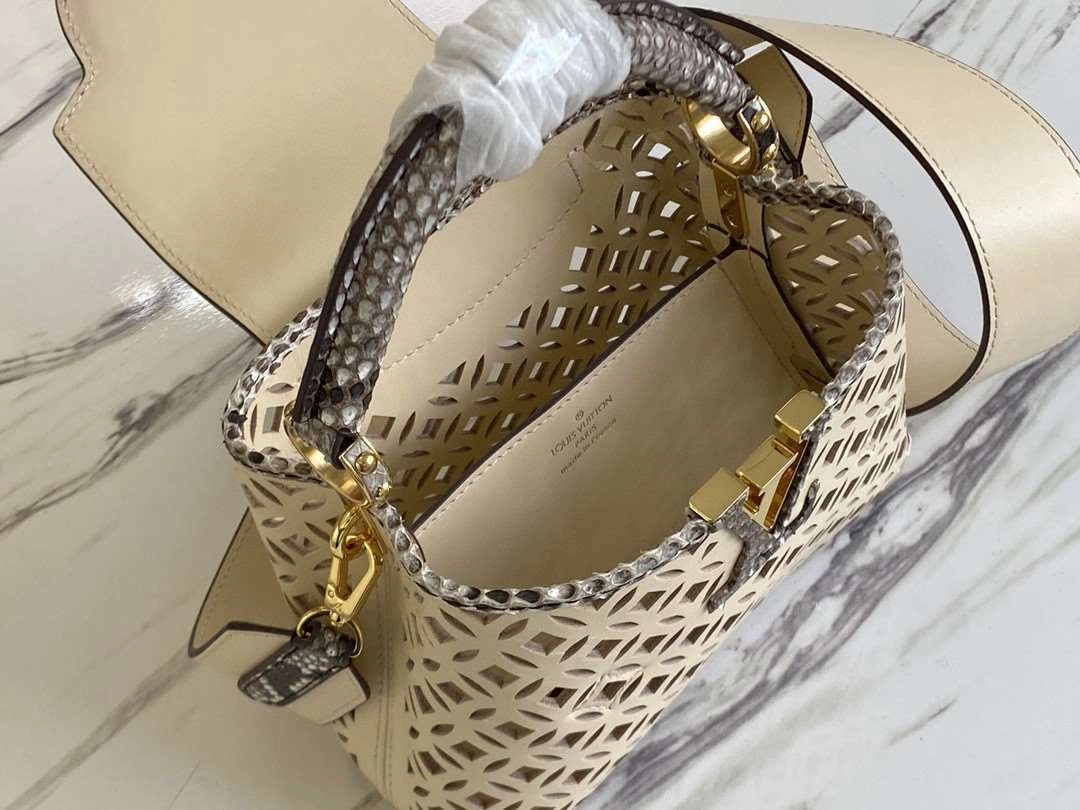 *MOMO N98426 Calfskin item : A-B00G3119