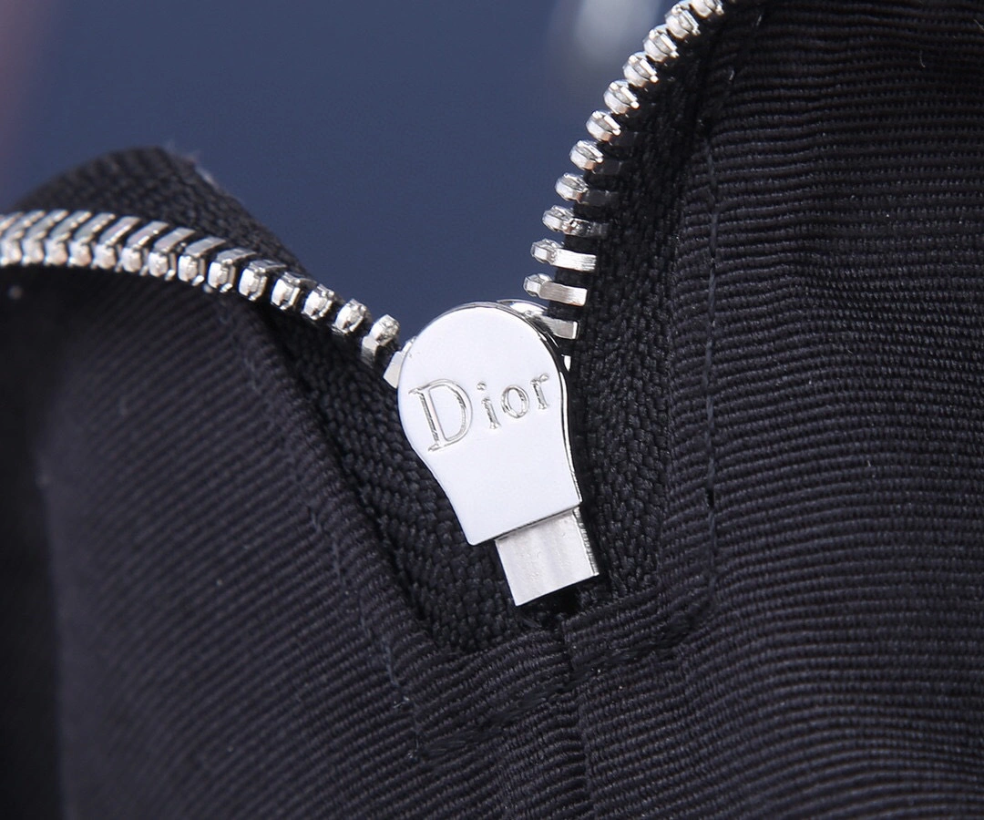 MOMO-OBLIQUE item:A-B063L2534