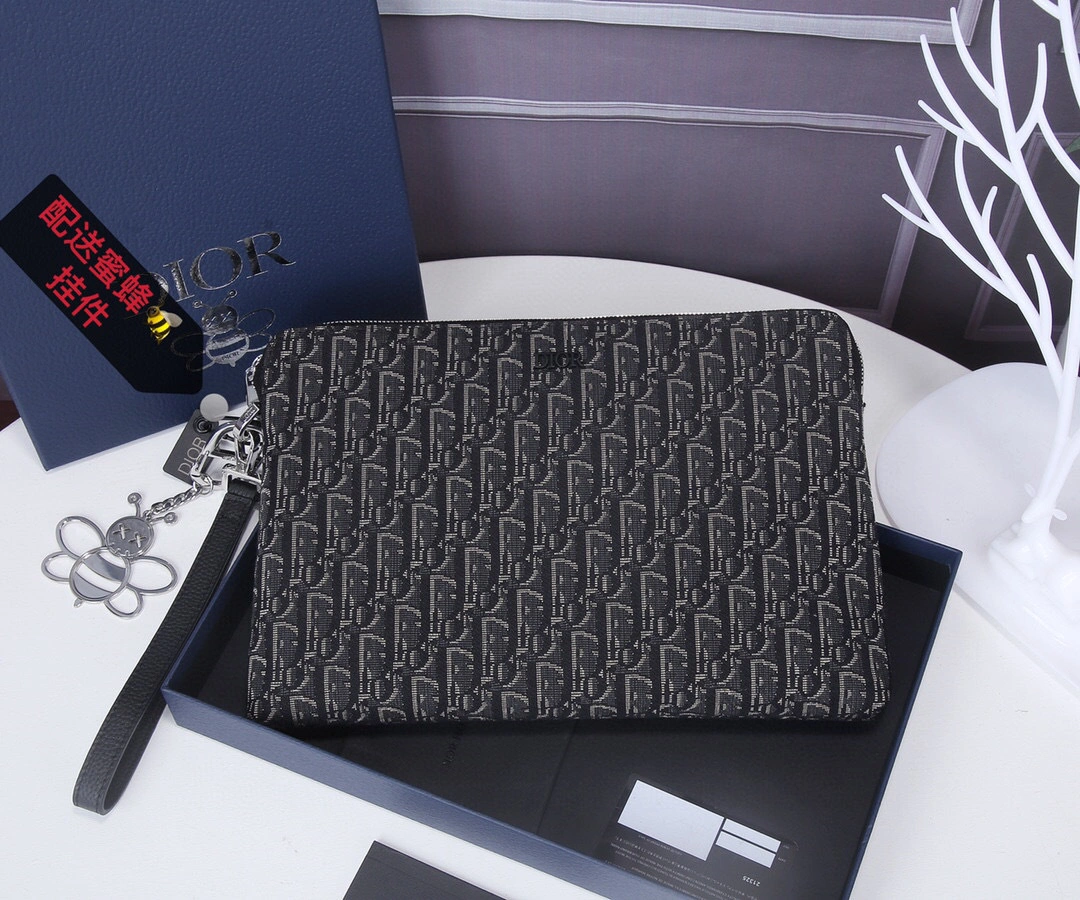 MOMO-OBLIQUE item:A-B063L2534