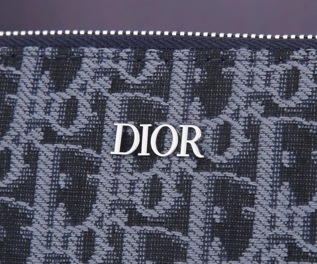 MOMO-OBLIQUE item:A-B063L2535