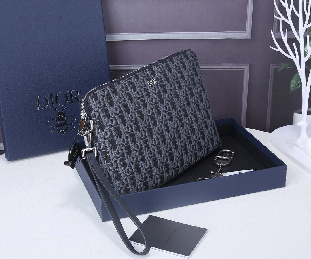 MOMO-OBLIQUE item:A-B063L2535
