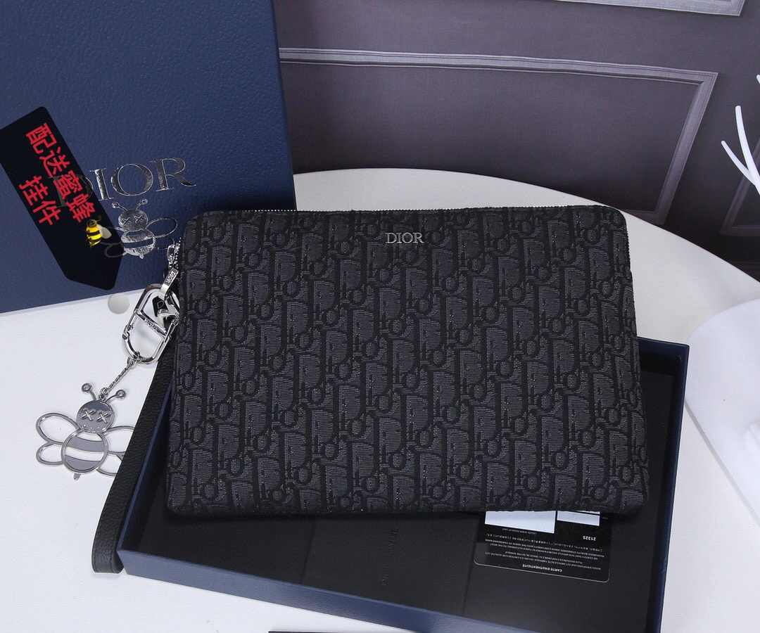 MOMO-OBLIQUE item:A-B063L2536