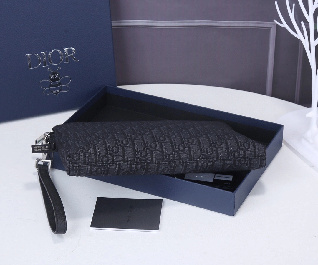 MOMO-OBLIQUE item:A-B063L2536