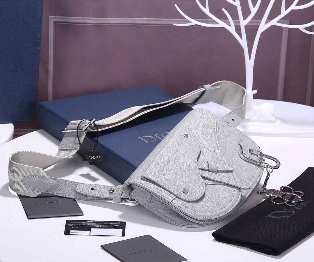 MOMO-SADDLE item:A-B063L2506