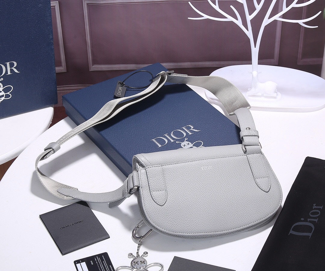 MOMO-SADDLE item:A-B063L2506