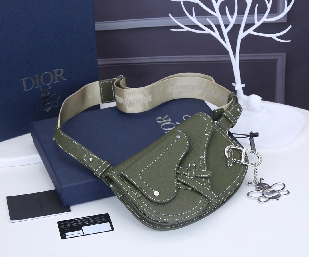 MOMO-SADDLE item:A-B063L2507