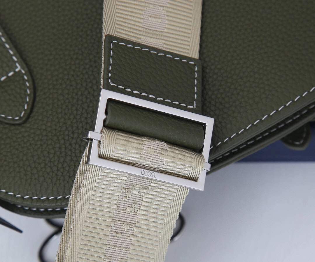 MOMO-SADDLE item:A-B063L2507