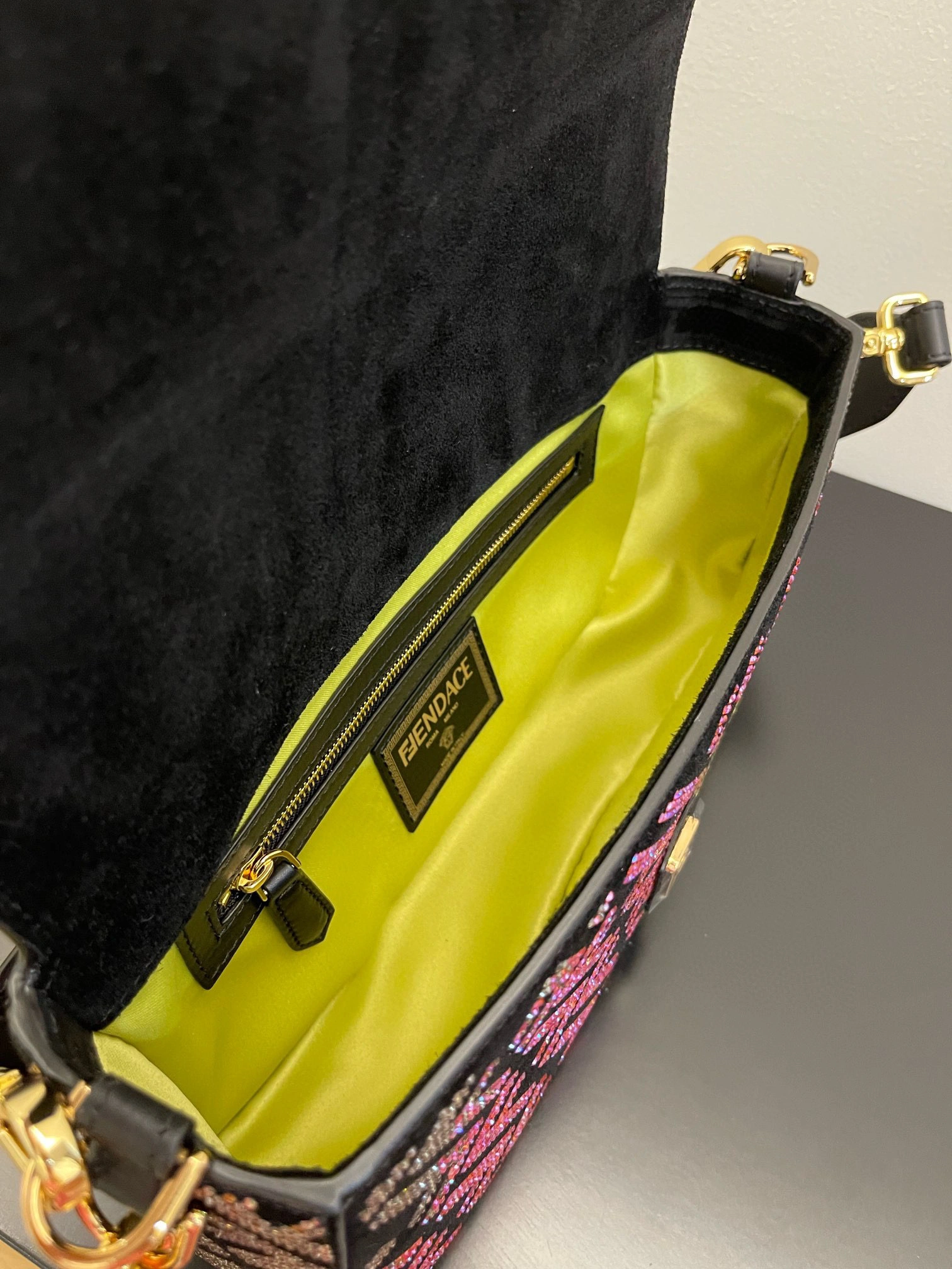 MOMO-high quality version 1006679-1A04639-6X25F Baquette item：B-B000I2405C