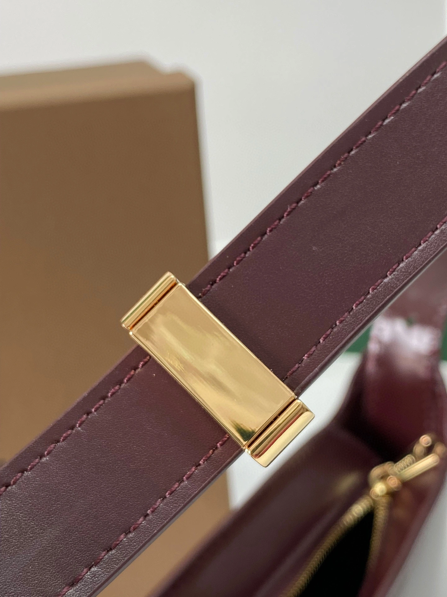 MOMO-high quality version 80462491 shoulder bag item：B-B000H2708C
