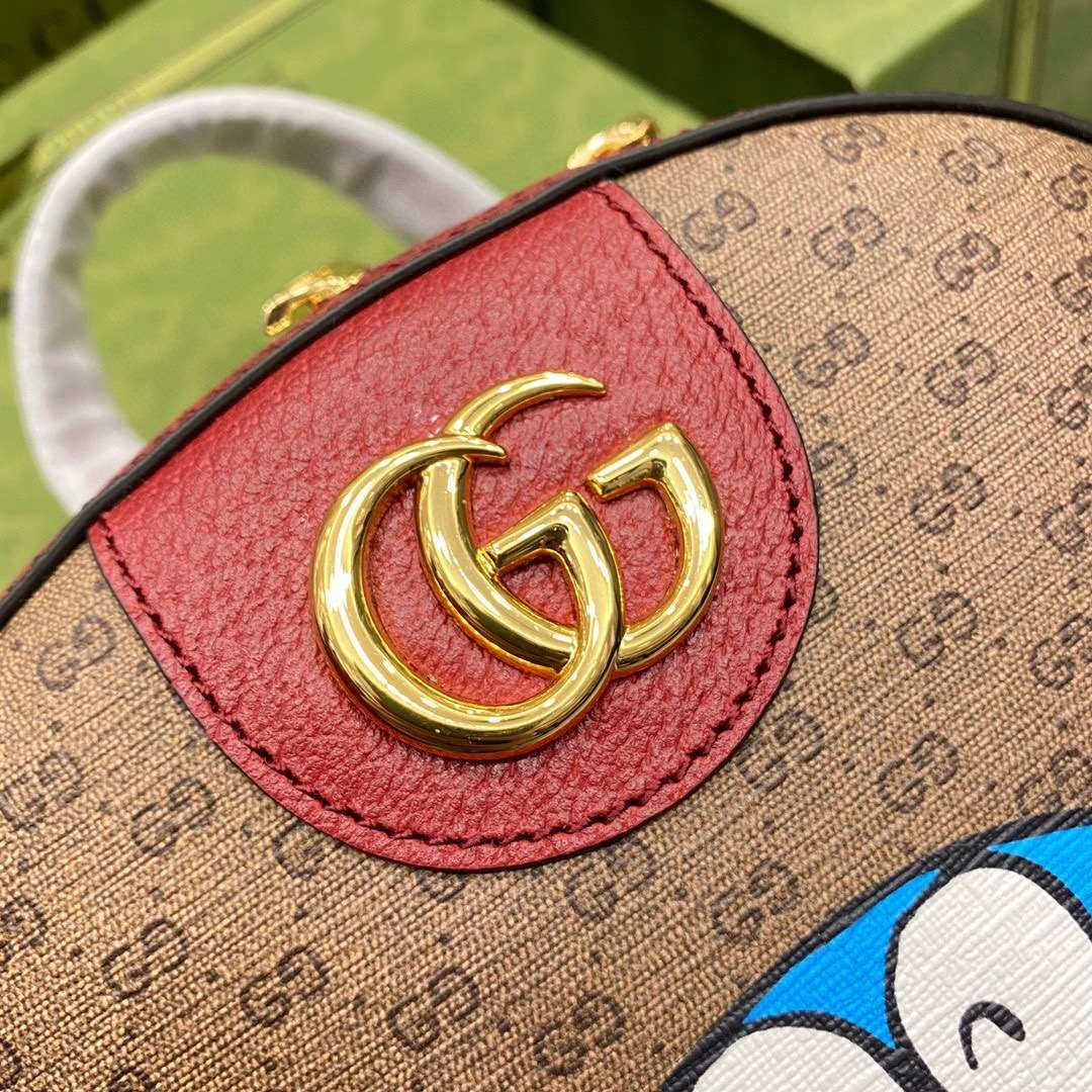 MOMO—647816 item：242B44E2624