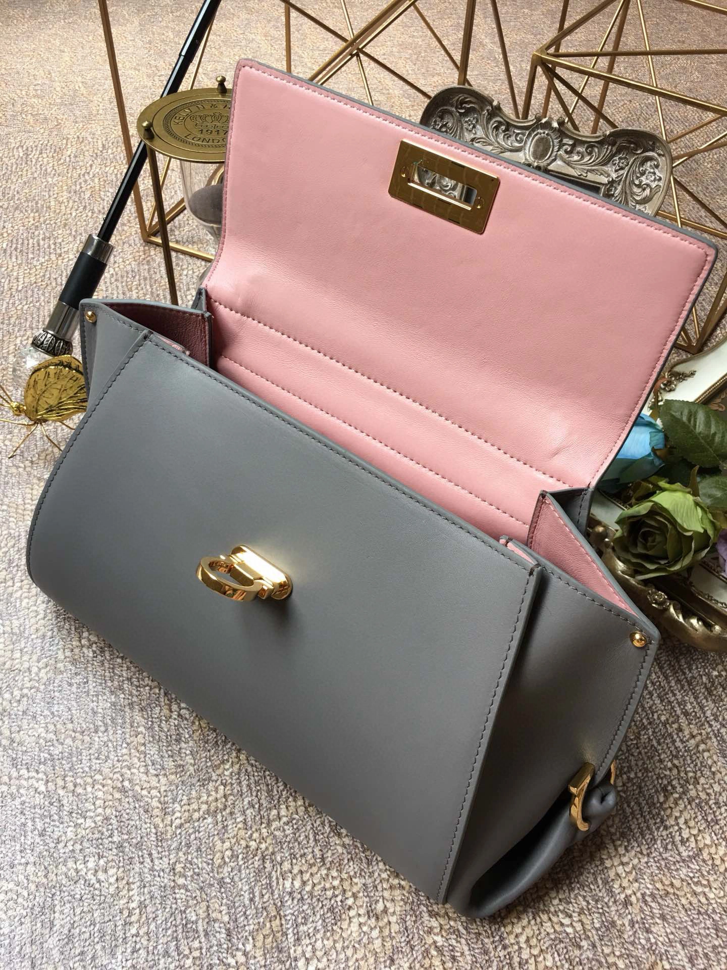 MOMO—Big Sofia Cowhide Sheepskin high quality version item : 202B13K2422