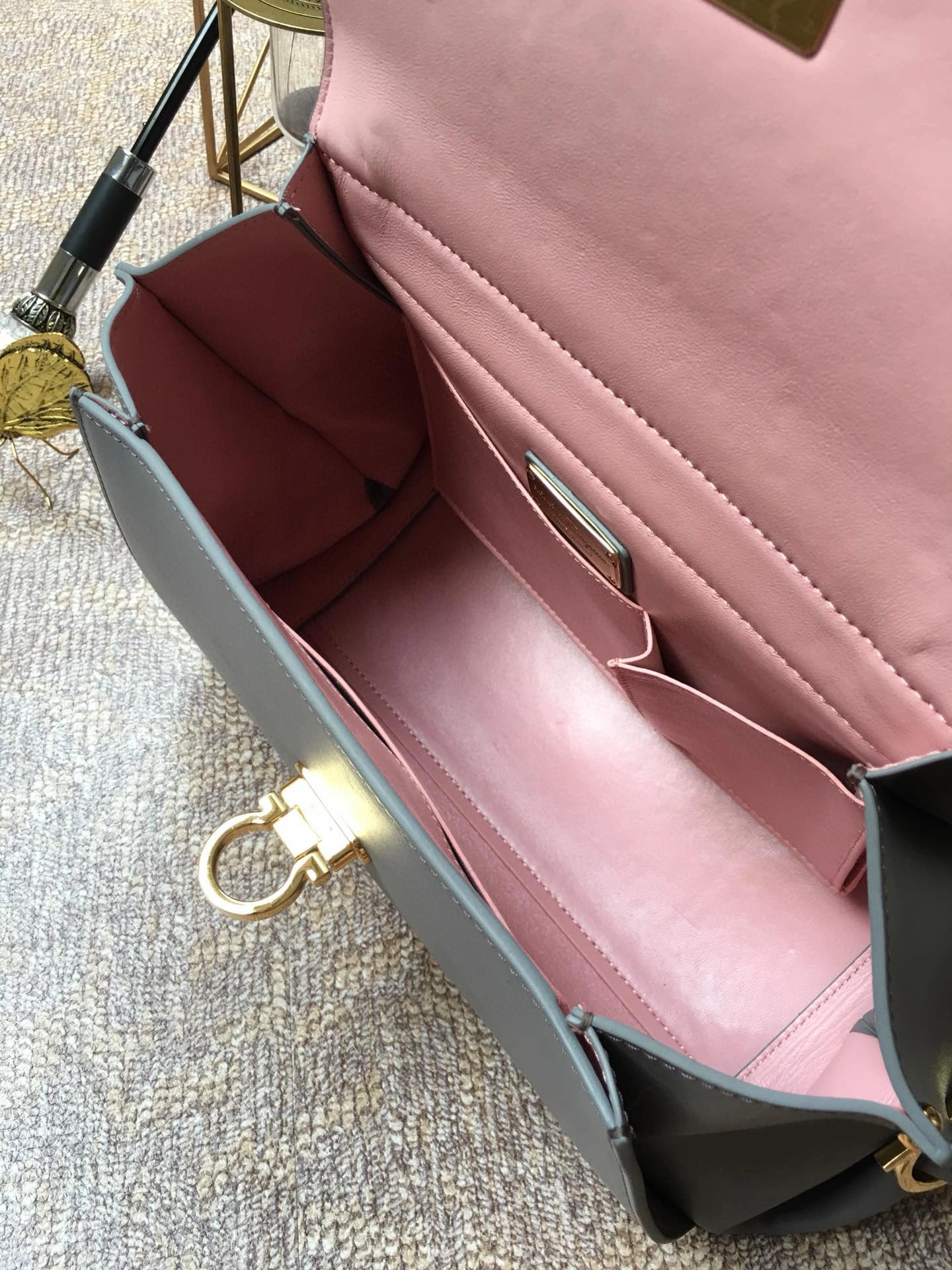 MOMO—Big Sofia Cowhide Sheepskin high quality version item : 202B13K2422