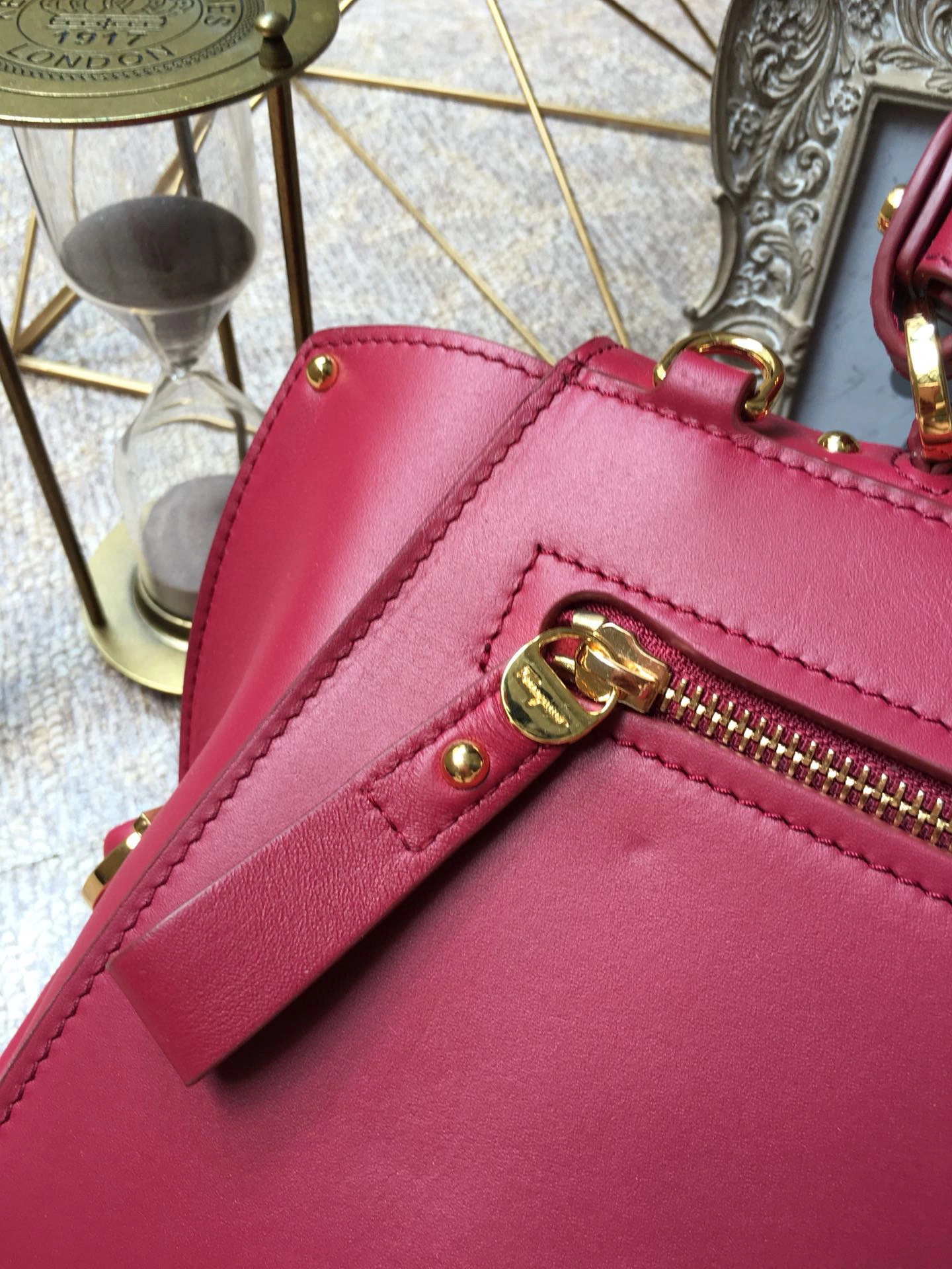 MOMO—Big Sofia Cowhide Sheepskin high quality version item : 202B13K2423