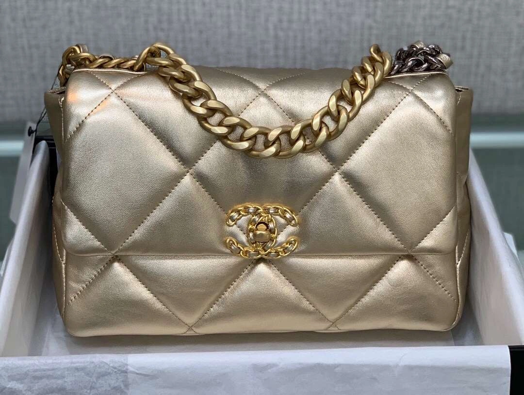 &MoMo-- 19bag 1161 item :063B00D2611