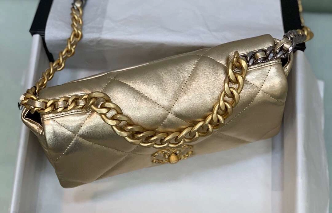 &MoMo-- 19bag 1161 item :063B00D2611