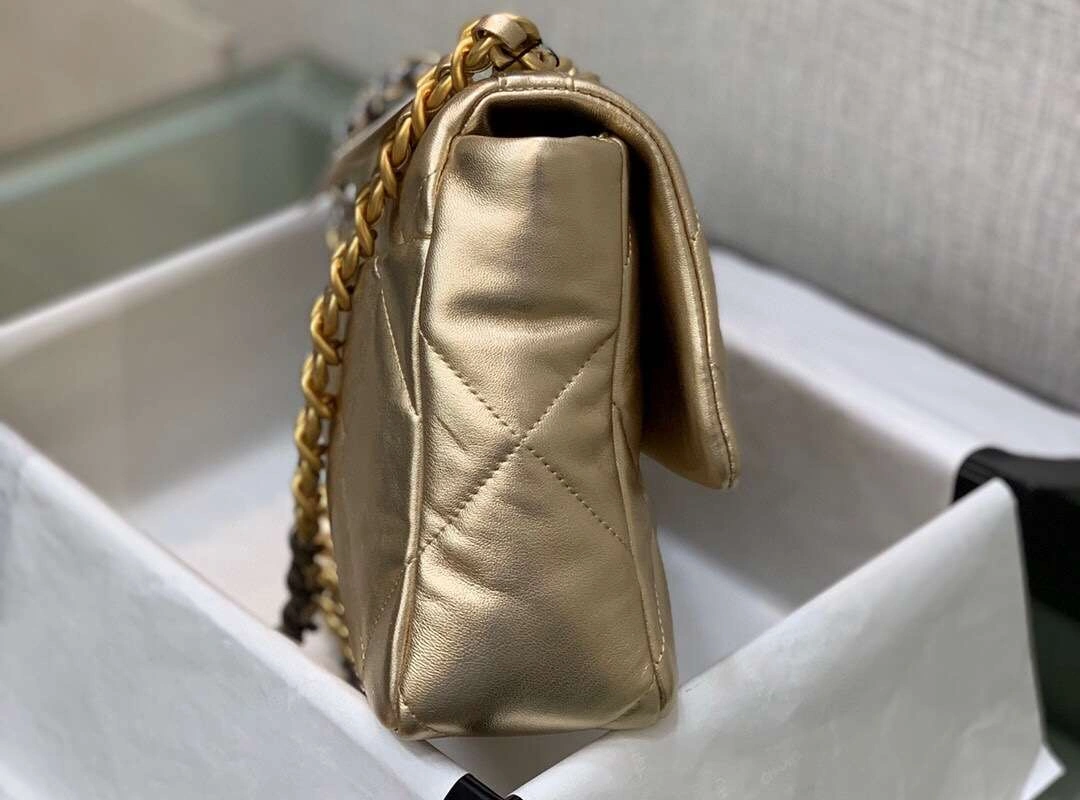 &MoMo-- 19bag 1161 item :063B00D2611