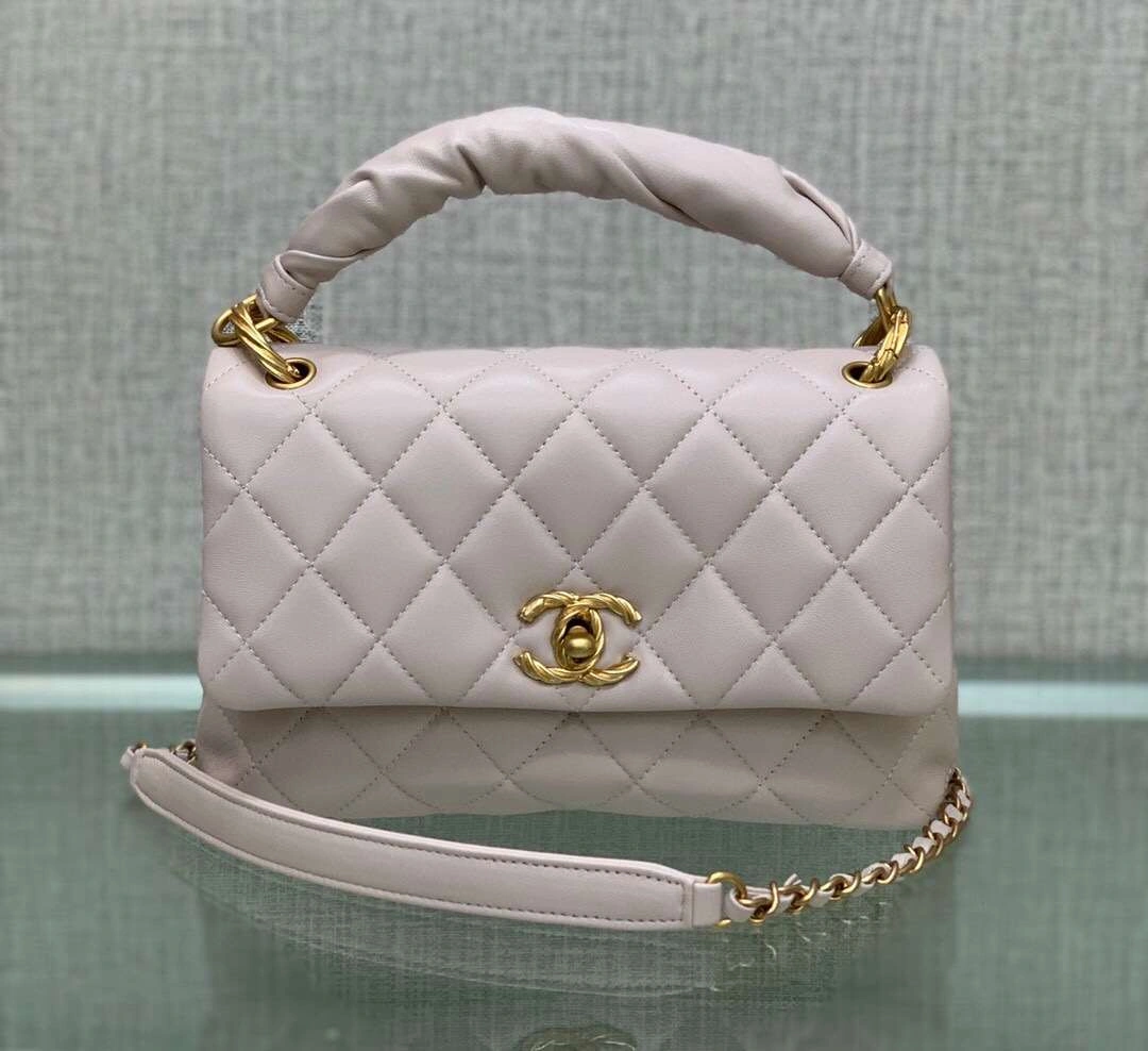 *MoMo-- 2044 sheepskin 2 colour item :063B00D2607-2