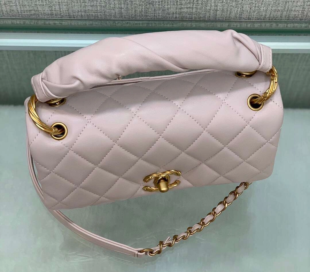 *MoMo-- 2044 sheepskin 2 colour item :063B00D2607-2