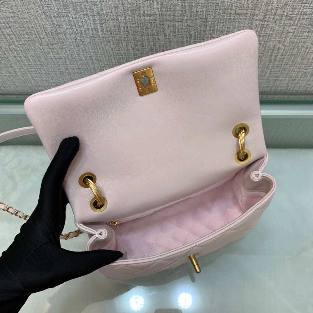 *MoMo-- 2044 sheepskin 2 colour item :063B00D2607-2