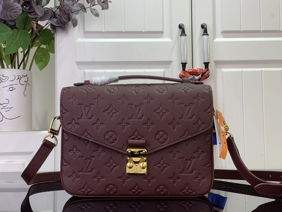 MoMo-- 8V Pochette Métis MM m25939 high quality version cowhide item:E-B063I2999T